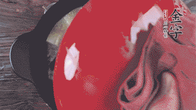 出鍋前撒上蔥花。