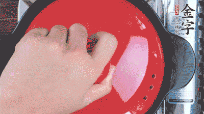 加香菇燉10分鐘后。